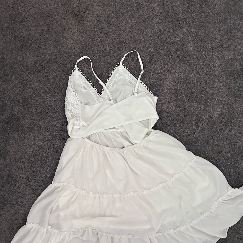 Chic White Lace Tiered Dress - Picture 2 of 2